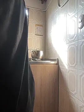 Snapshot of zoe_roux21 chatting on March 3, 8:49 pm zoe roux21 online show from March 3, 8:49 pm