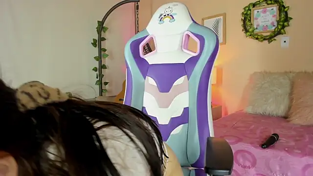 honey fox1 online show from March 14, 9:00 pm