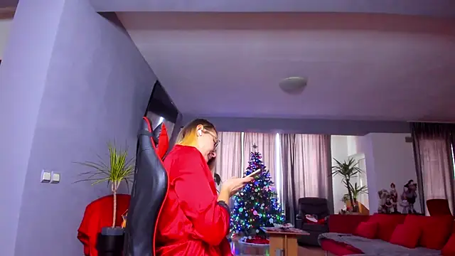 sugar mayy online show from December 15, 9:37 am