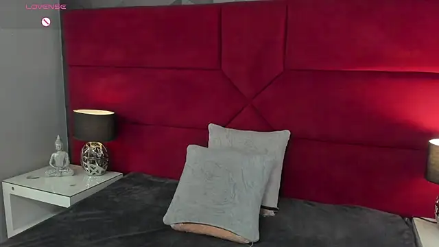 Yazmin rouse online show from January 7, 1:27 pm