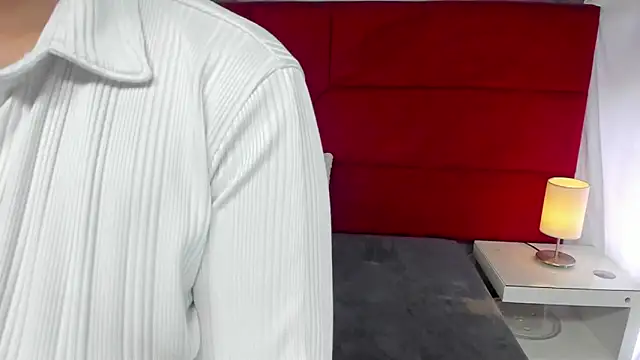 Yazmin rouse online show from March 15, 1:29 pm