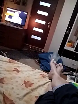 nudistu021 online show from April 21, 3:07 pm