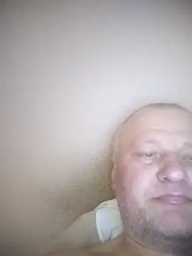 nudistu021 online show from April 18, 4:20 pm