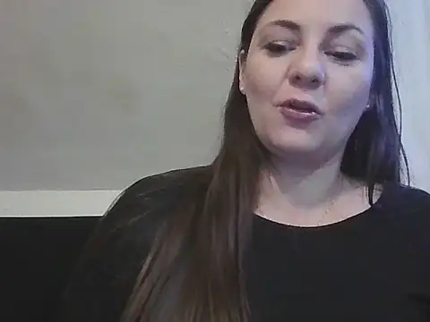 Snapshot of casssymooon chatting on December 2, 9:49 pm casssymooon online show from December 2, 9:49 pm