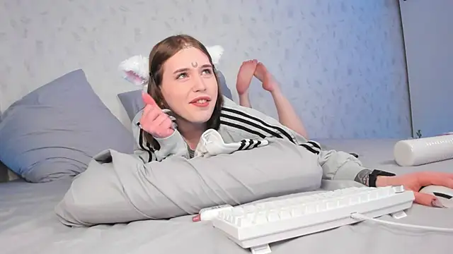 Spliti moon online show from February 8, 8:32 pm