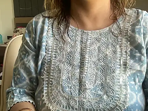 Snapshot of sassypooja chatting on March 14, 5:16 am sassypooja online show from March 14, 5:16 am