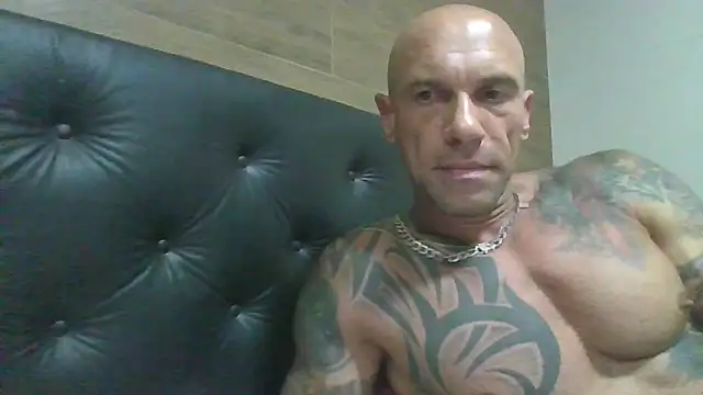 Arc8njoblack online show from February 7, 5:26 am