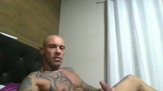 Arc8njoblack online show from April 23, 4:52 am