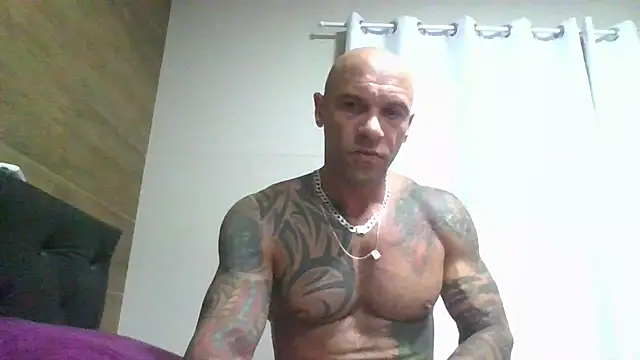 Arc8njoblack online show from April 18, 1:41 am