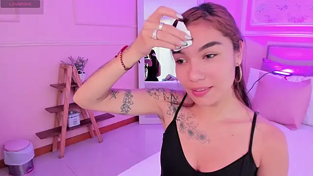 scarlet castro online show from February 27, 4:51 pm