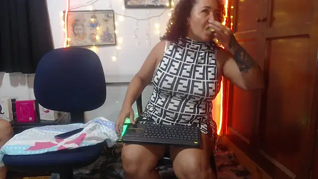 cougar town online show from October 25, 4:33 am