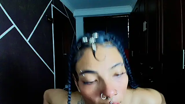 Snapshot of SexyNaf chatting on March 7, 7:05 pm SexyNaf online show from March 7, 7:05 pm