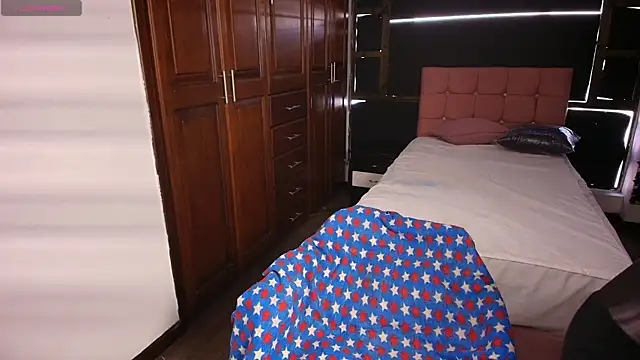 SexyNaf online show from November 22, 7:57 pm