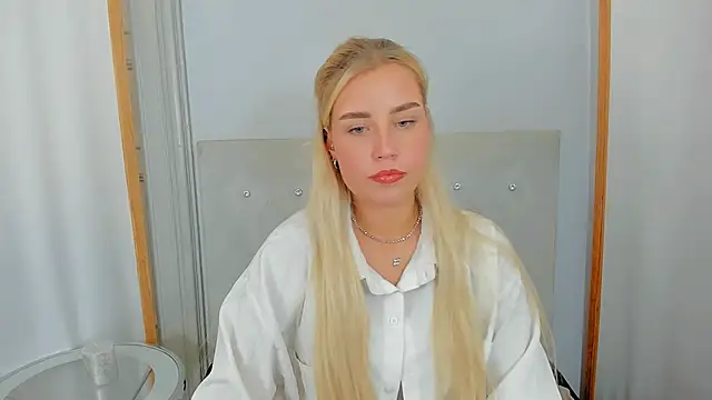 KristyHoney online show from February 26, 9:44 am
