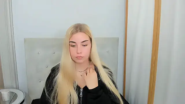 KristyHoney online show from March 14, 9:24 am