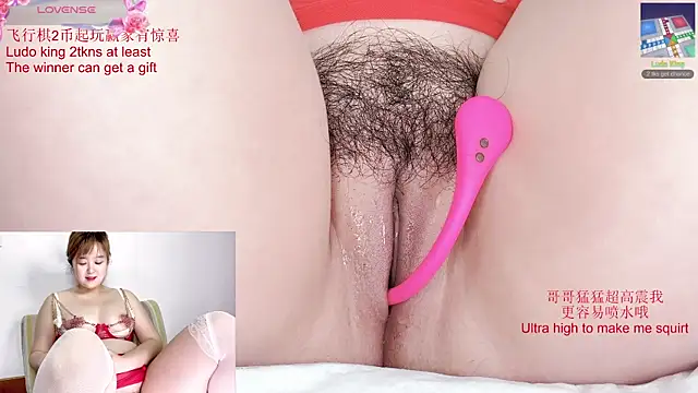 Tastemystrawberry online show from September 15, 1:22 pm