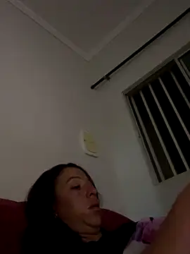 leelecarolinna online show from January 7, 3:22 am