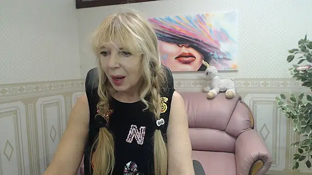 Snapshot of Anna_Diax chatting on February 21, 3:54 pm Anna Diax online show from February 21, 3:54 pm