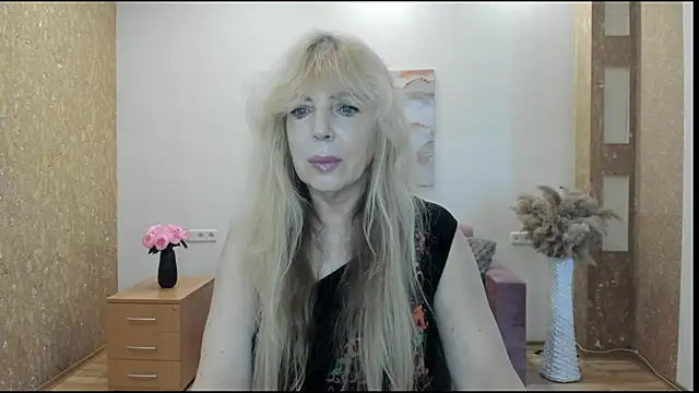 Anna Diax online show from March 28, 12:50 pm