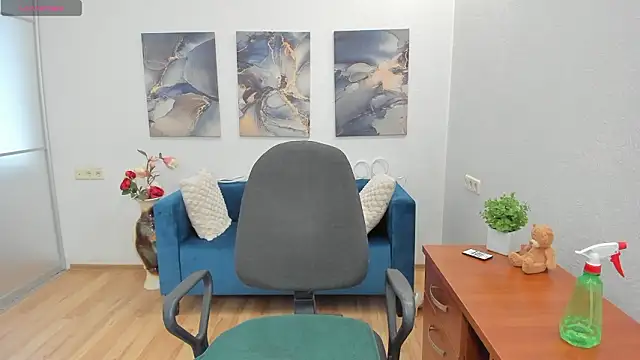 Anna Diax online show from March 29, 5:31 am