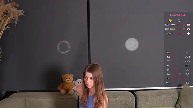 AnnaSiren online show from February 5, 3:34 am