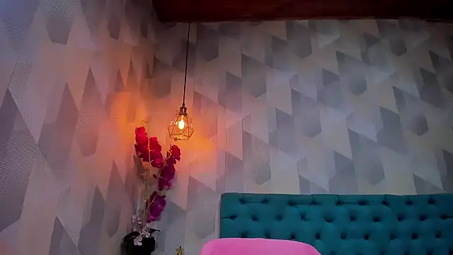 AnnieSoul online show from December 5, 5:33 pm