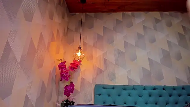 AnnieSoul online show from November 26, 1:55 pm