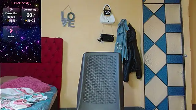 Snapshot of cristinamontiel chatting on February 13, 2:20 pm cristinamontiel online show from February 13, 2:20 pm