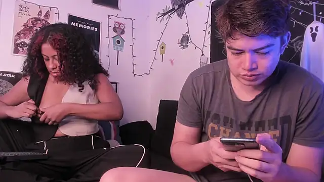 hothoneychile online show from October 24, 2:38 pm