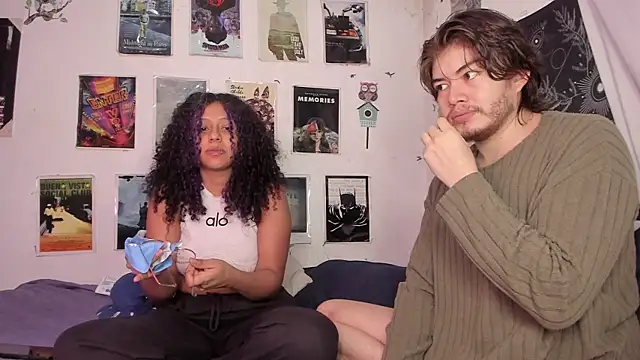 hothoneychile online show from May 16, 4:55 am