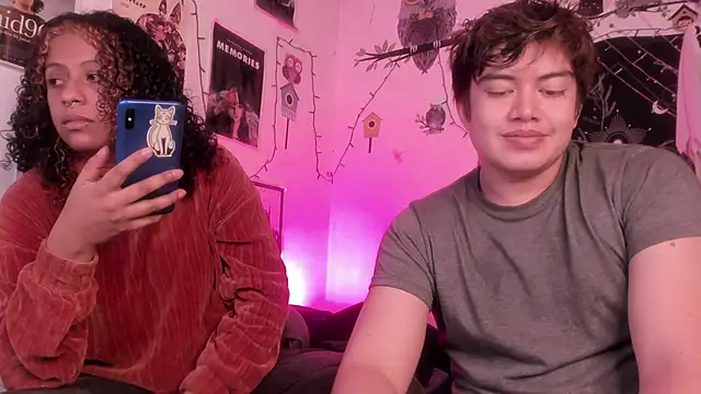 hothoneychile online show from December 16, 1:54 am