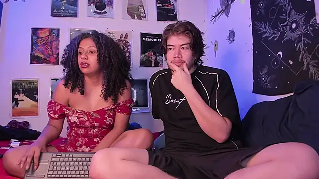 hothoneychile online show from April 29, 2:49 am