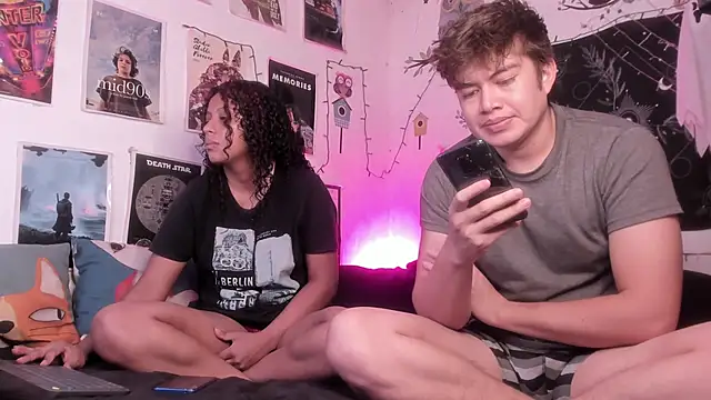 hothoneychile online show from November 27, 5:35 pm