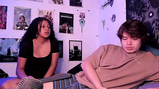 hothoneychile online show from March 23, 3:50 am