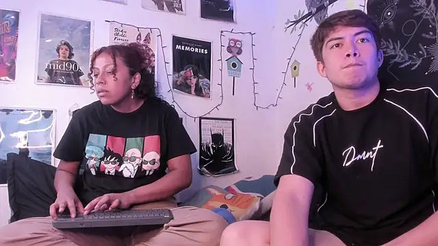 hothoneychile online show from October 25, 11:27 pm