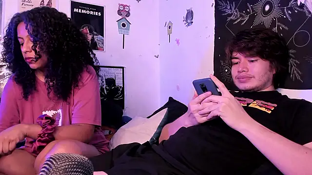 hothoneychile online show from March 26, 2:54 am