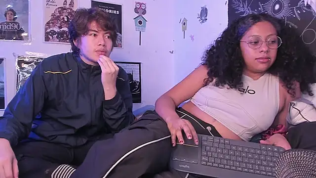 hothoneychile online show from March 21, 1:51 am