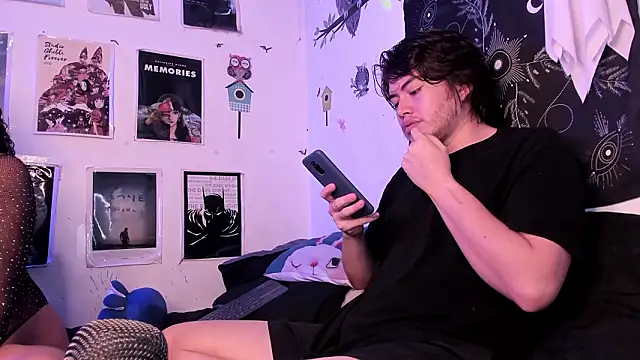 hothoneychile online show from March 28, 2:56 am