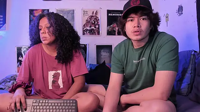 hothoneychile online show from April 14, 3:22 am