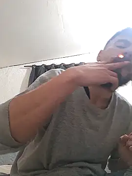 Snapshot of montevideoo chatting on October 6, 12:56 am montevideoo online show from October 6, 12:56 am