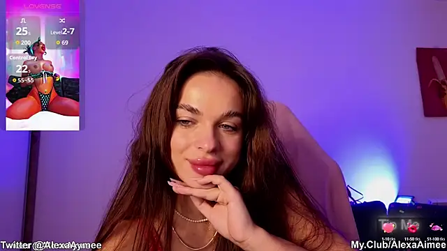 Snapshot of AlexaAimee chatting on October 16, 11:35 pm AlexaAimee online show from October 16, 11:35 pm
