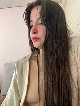 Snapshot of annaharper- chatting on January 23, 1:51 am annaharper- online show from January 23, 1:51 am