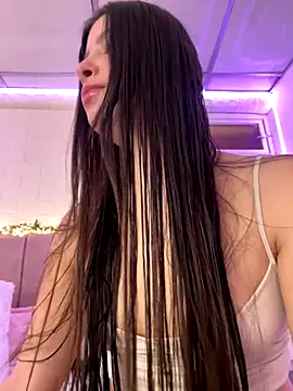 Snapshot of annaharper- chatting on October 31, 7:32 pm annaharper- online show from October 31, 7:32 pm