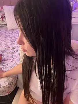 Snapshot of annaharper- chatting on November 2, 10:37 pm annaharper- online show from November 2, 10:37 pm