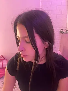 Snapshot of annaharper- chatting on September 13, 9:26 pm annaharper- online show from September 13, 9:26 pm