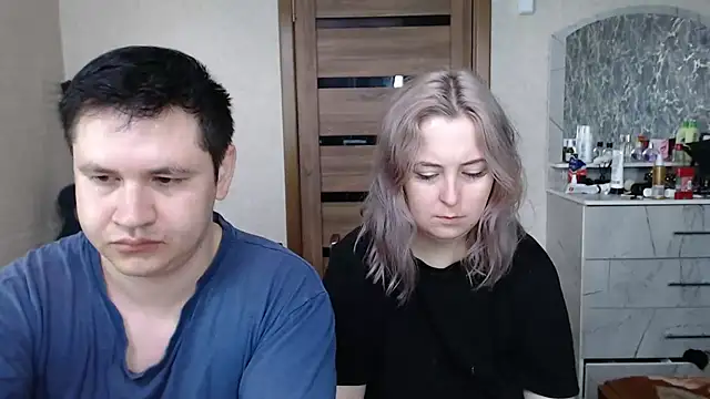 Snapshot of Kristy-Max chatting on March 23, 4:38 am Kristy-Max online show from March 23, 4:38 am