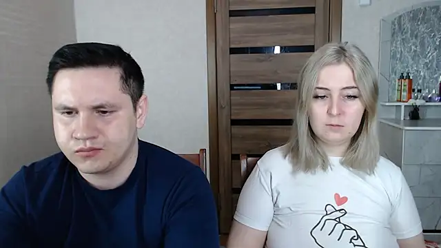 Snapshot of Kristy-Max chatting on March 5, 6:12 pm Kristy-Max online show from March 5, 6:12 pm