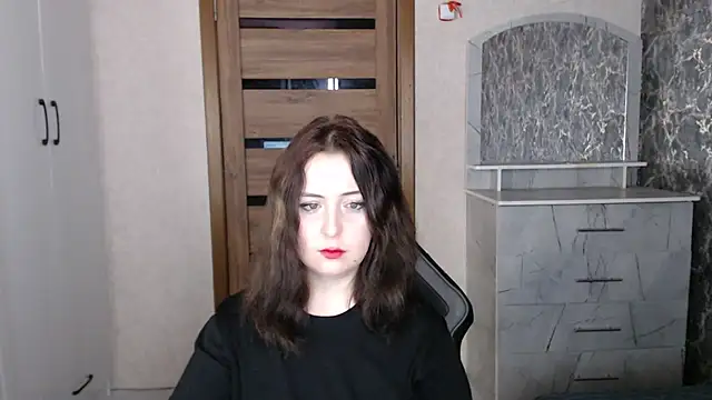 Kristy-Max online show from November 4, 9:07 pm