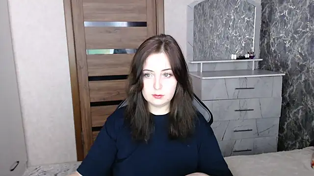 Kristy-Max online show from December 20, 9:50 pm