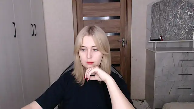 Kristy-Max online show from January 19, 4:49 am